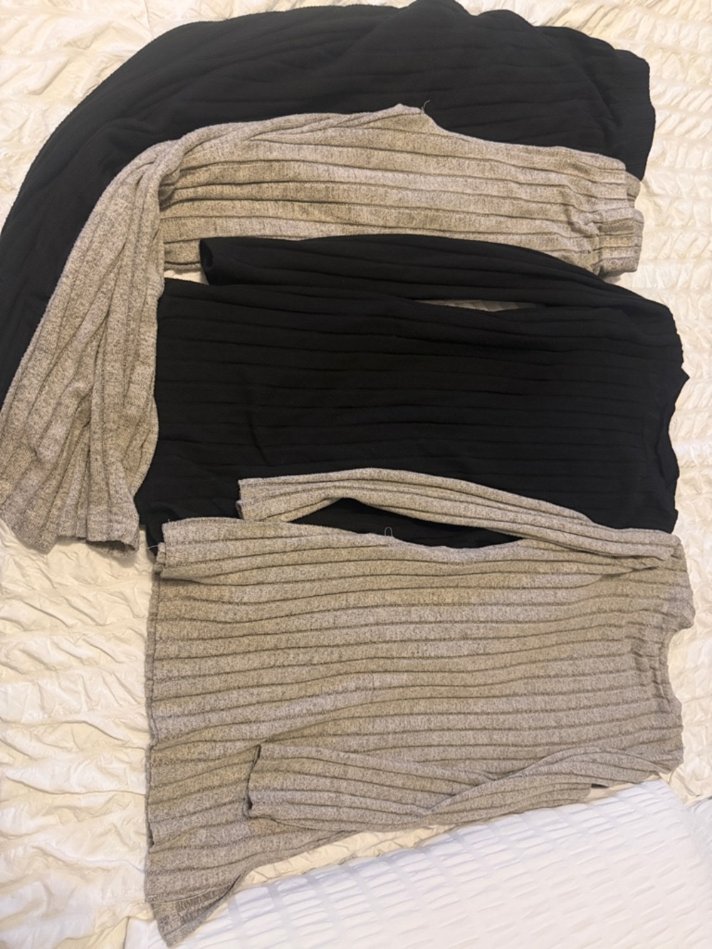 4 pieces Ribbed Knit Sweaters & Pants